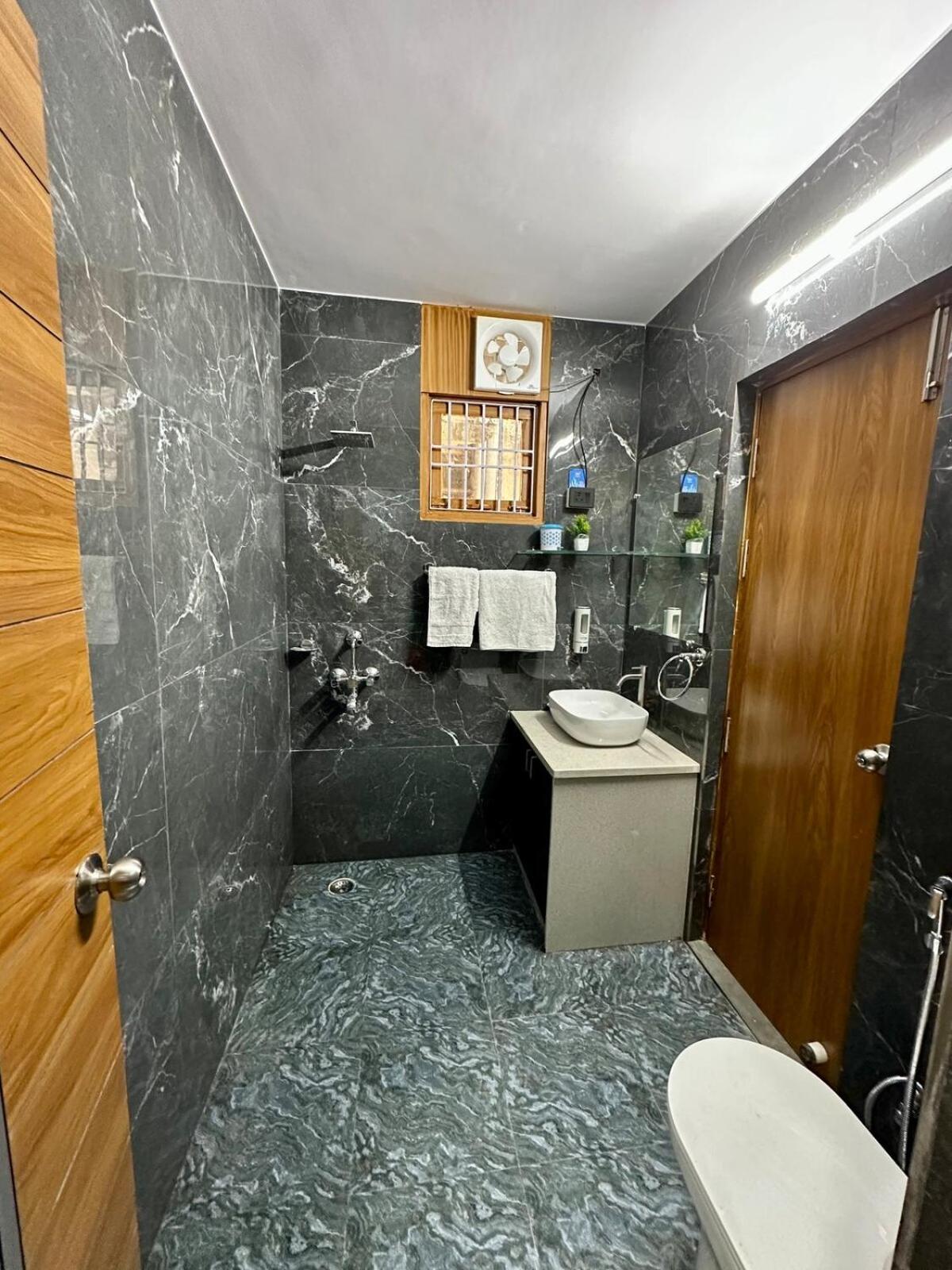 Apartment Newly Built Flat Near Taj Mahal Agra (Uttar Pradesh)