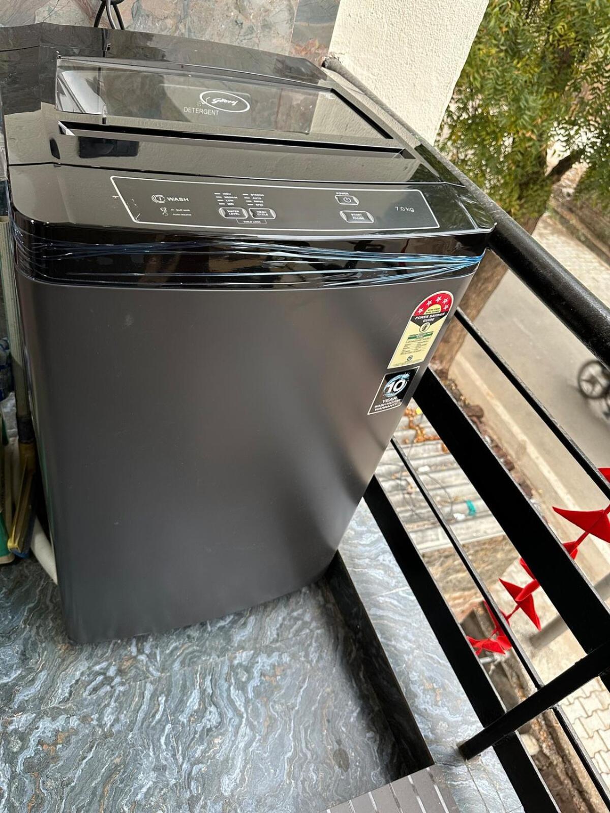 Newly Built Flat Near Taj Mahal Apartment